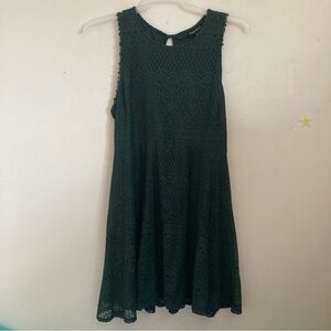 My Michelle green XL sleeveless lace overlay dress